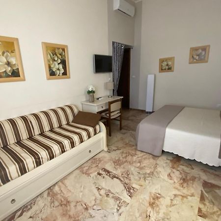 Villa Lazzari B&B Tra I Due Mari Maglie Exterior photo